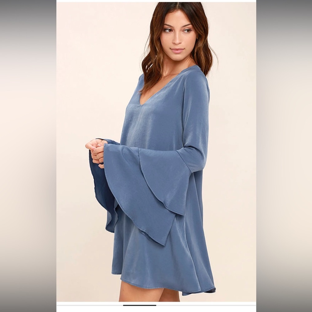 Lulu's Blue Ruffle Sleeve Top | M - Picture 2 of 12